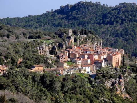 Peintre Châteaudouble